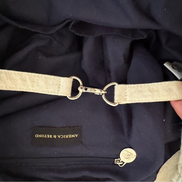AMERICA AND BEYOND TRAVEL/BEACH BAG - Picture 9 of 11